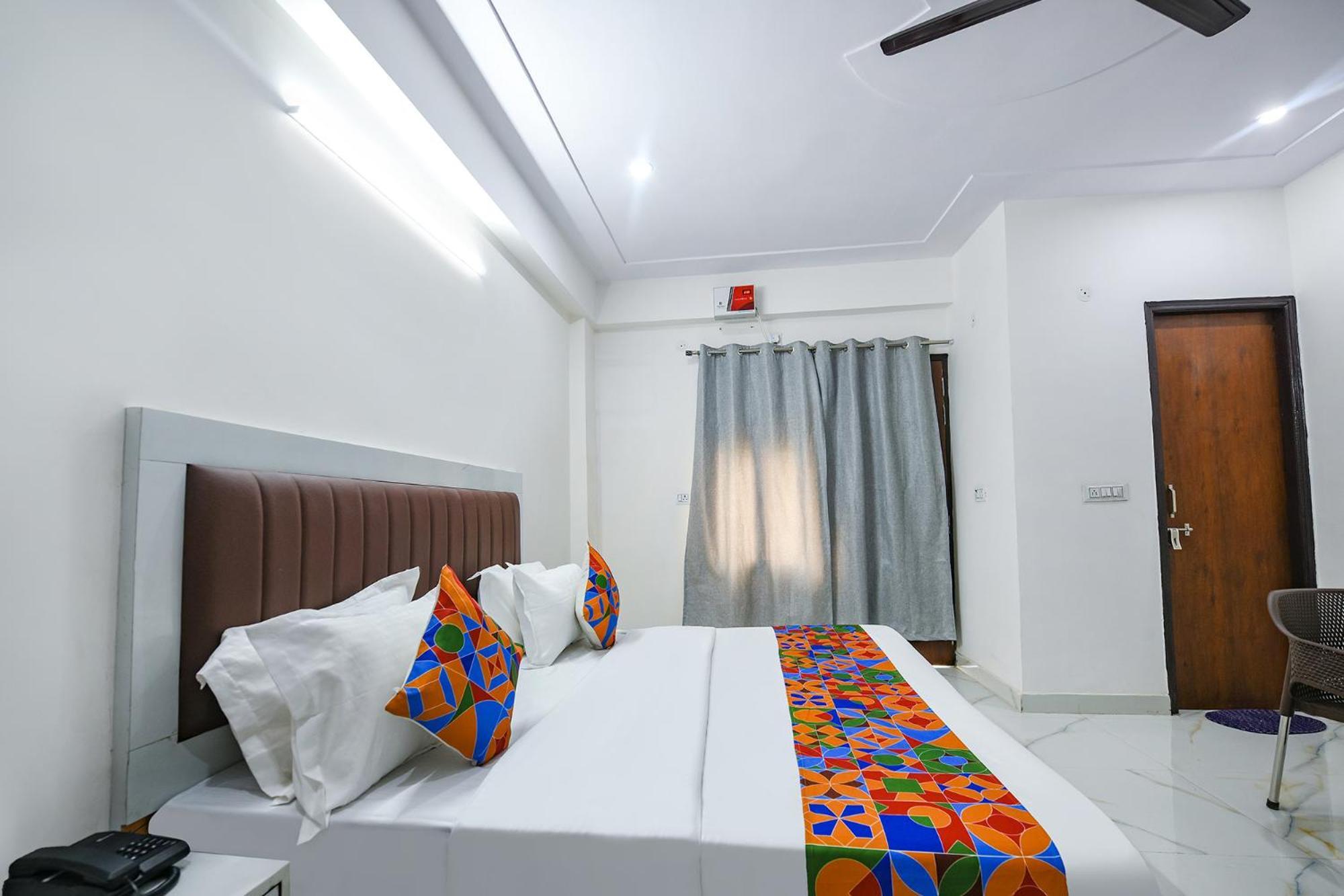 Fabhotel The Yashobhumi Near Yashobhoomi Convention Centre デリー エクステリア 写真