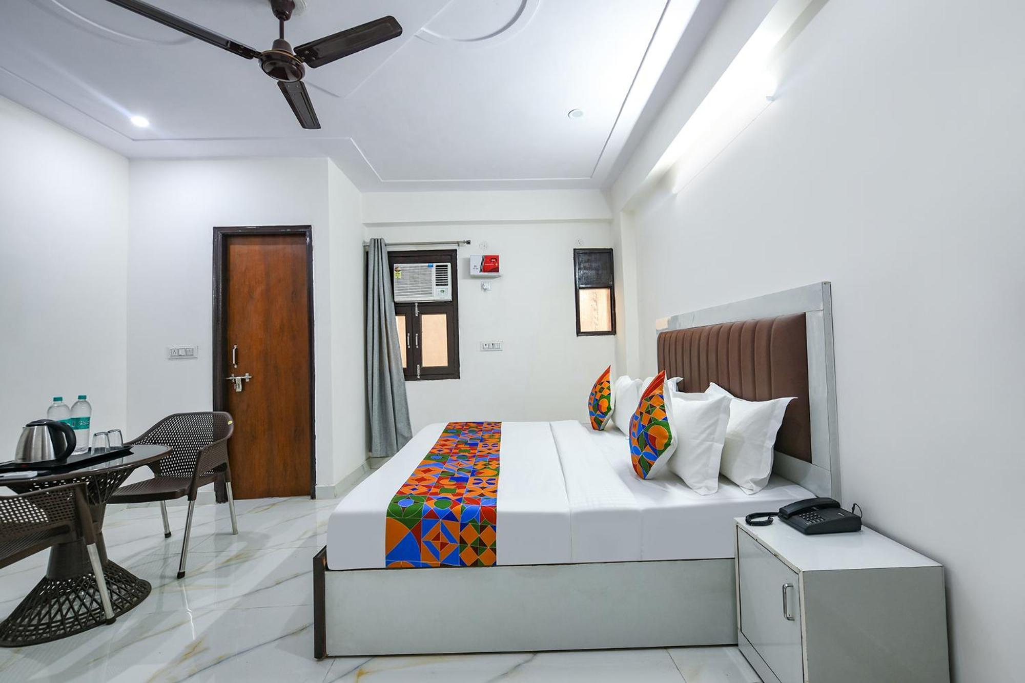 Fabhotel The Yashobhumi Near Yashobhoomi Convention Centre デリー エクステリア 写真